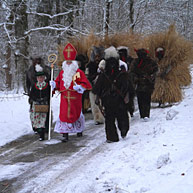 Der Nikolaus mit seinen Buttenmandeln